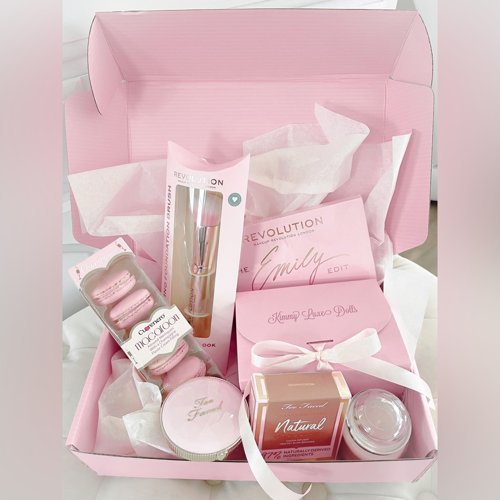 Summer Girly Mystery Box 🎀